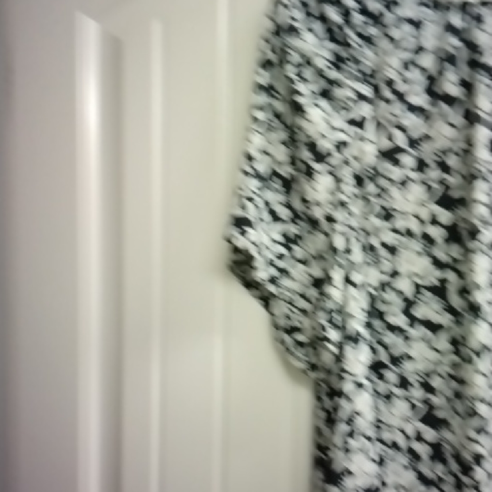 Top - Picture 4 of 7